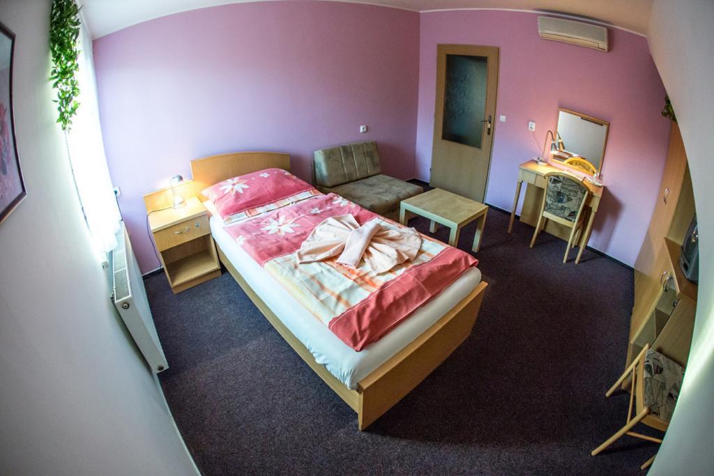 Hotel Na Jizni 普勒洛夫 客房 照片